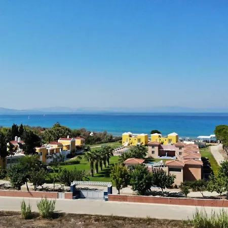 Ξενοδοχείο με διαμερίσματα Vip 4*