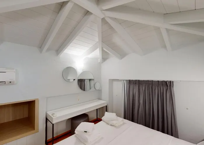 Vip Lägenhetshotell Kástro Tornéze